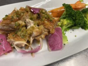 埼玉県飯能市柳町
イタリアンレストランかみかみや
鶏肉のチャイニーズソース