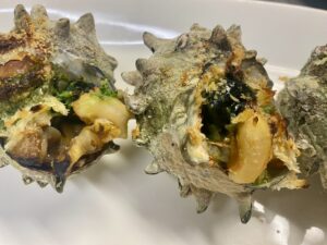サザエのガーリックパン粉焼き 埼玉県飯能市イタリアンレストランかみかみya